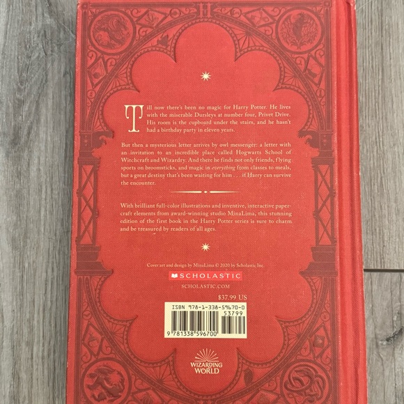 Harry Potter & the Sorcerer’s Stone Pop Up Style Book - Picture 4 of 5